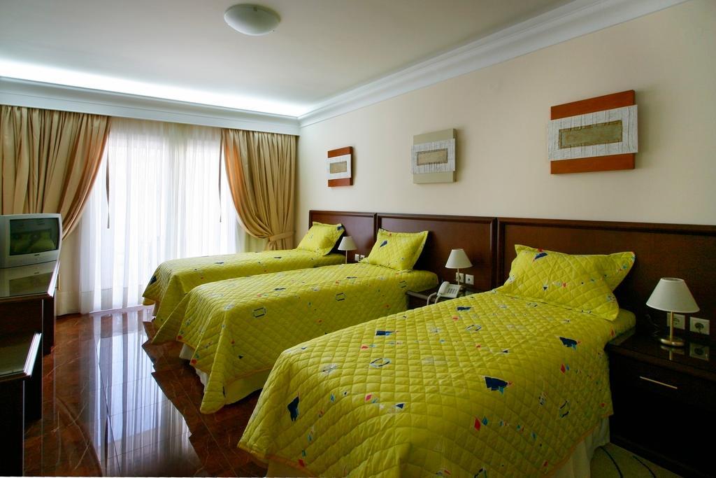 קלמאקי Porto Alegre Hotel מראה חיצוני תמונה