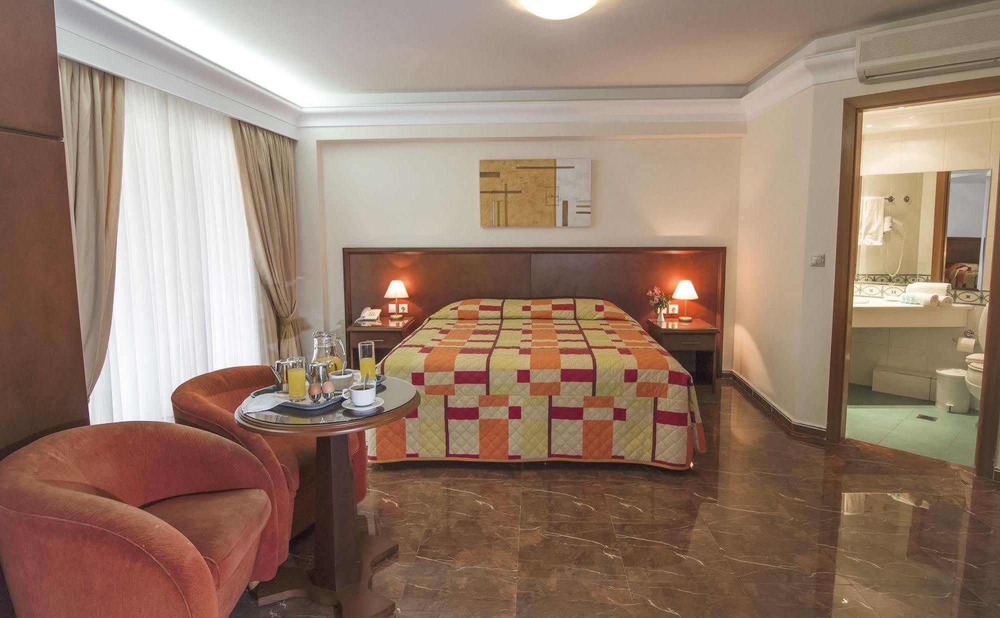 קלמאקי Porto Alegre Hotel מראה חיצוני תמונה